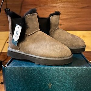 NIB Emu Thresher boots
